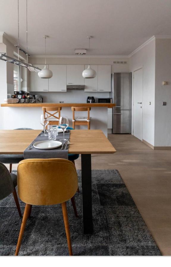 Ruim Appartement Met Prachtig Zicht Op A+ Locatie! Antwerp Luaran gambar