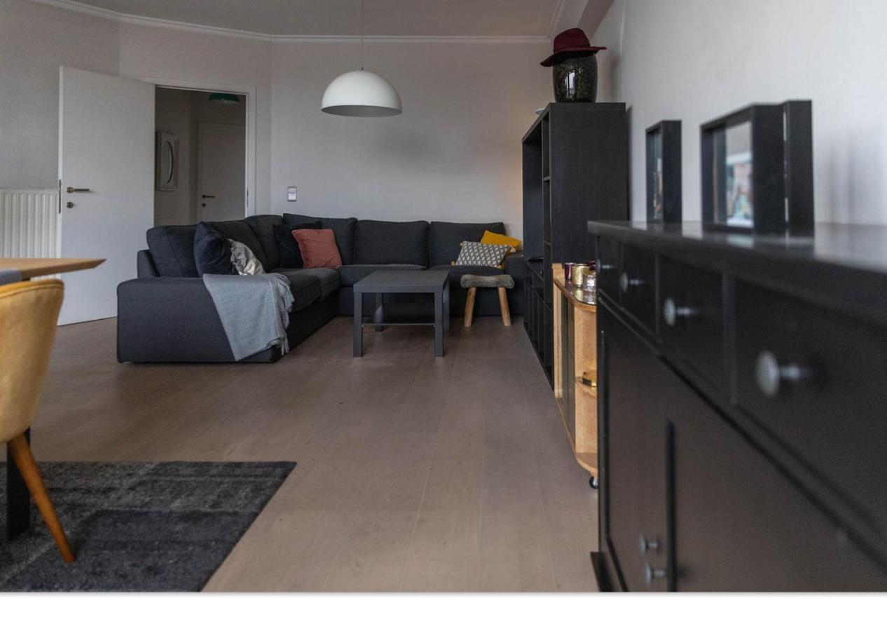 Ruim Appartement Met Prachtig Zicht Op A+ Locatie! Antwerp Luaran gambar