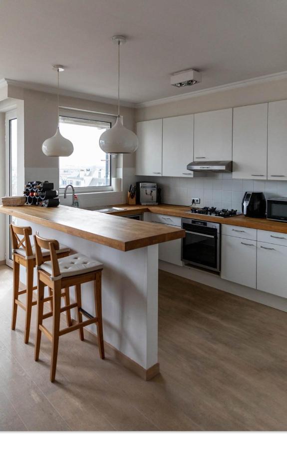 Ruim Appartement Met Prachtig Zicht Op A+ Locatie! Antwerp Luaran gambar